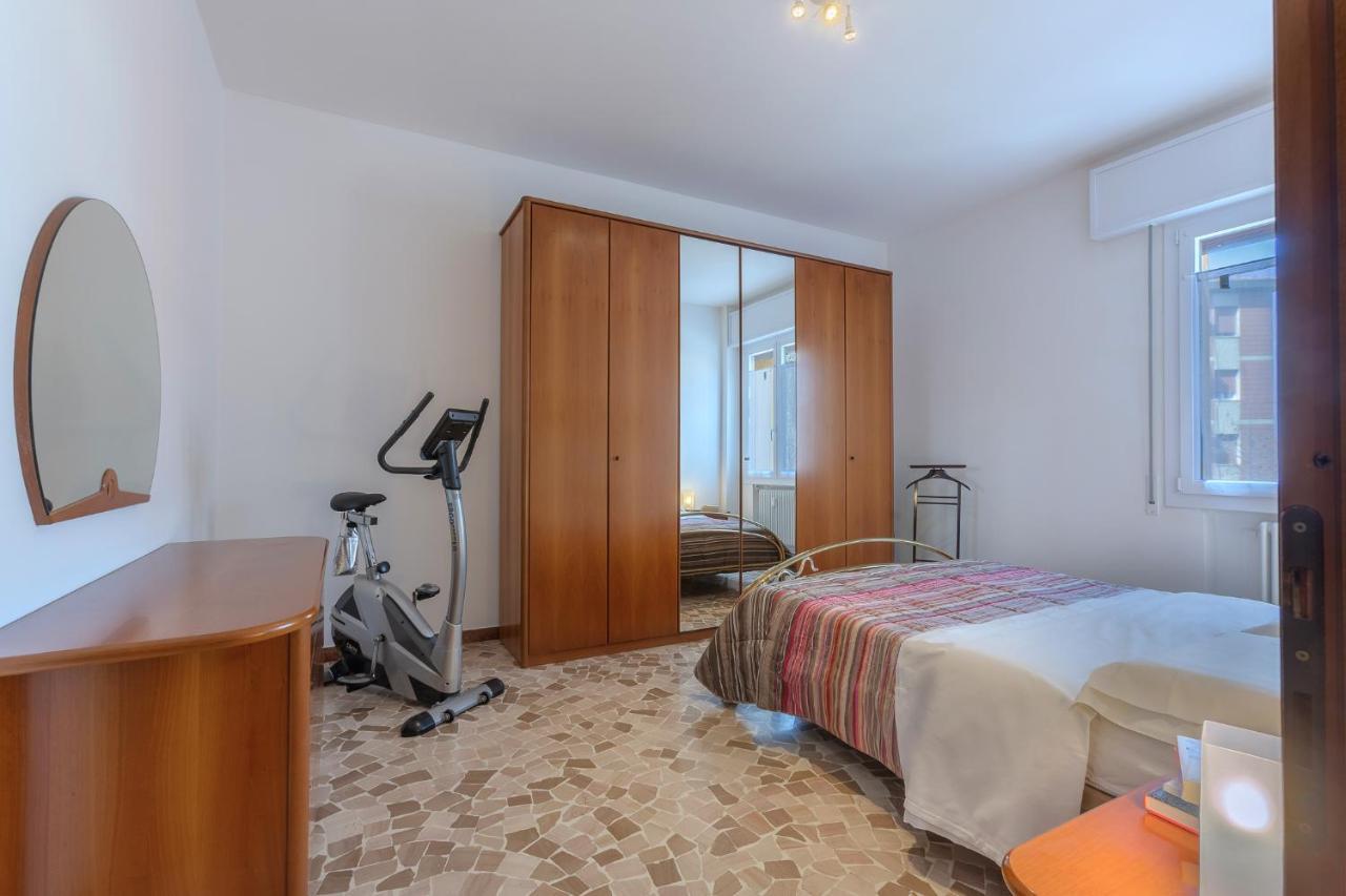 A 500 Mt Dalla Certosa Apartment Bolonia Exterior foto